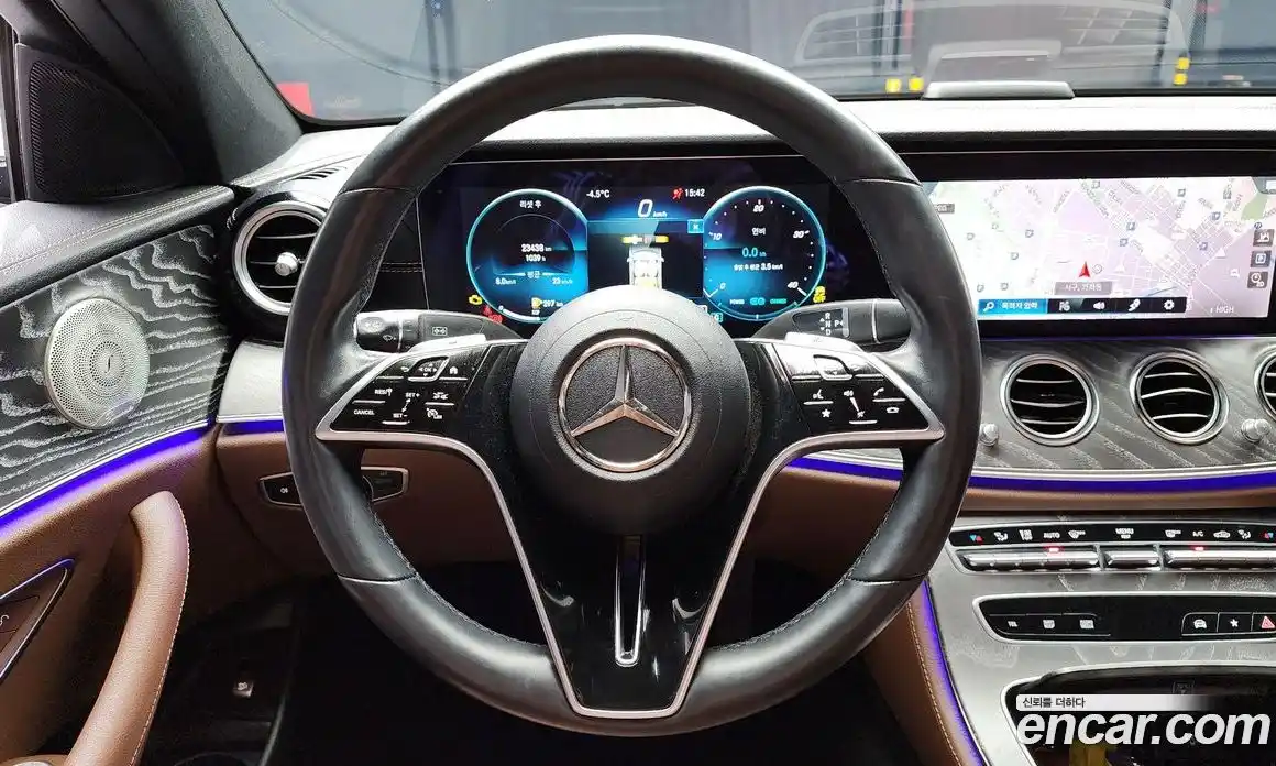 Mercedes-Benz E-Class 2023 2.0 Автомат в Москве № 205158, фото 13