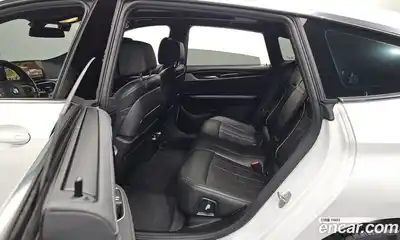 BMW Gran Turismo, 2024