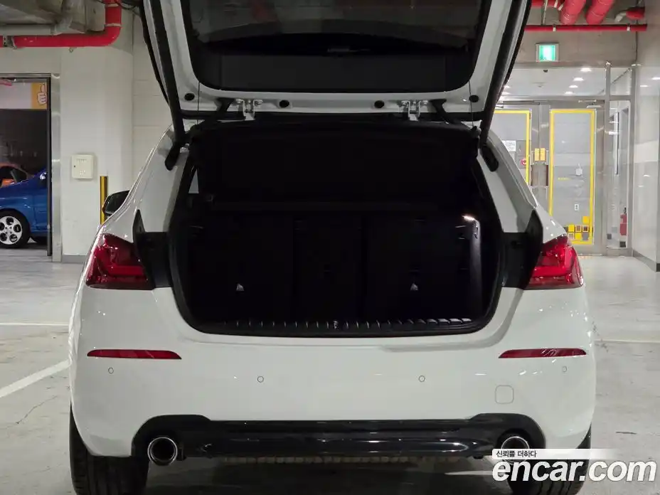 BMW 1-Series 2023 2.0 Автомат в Москве № 211009, фото 11