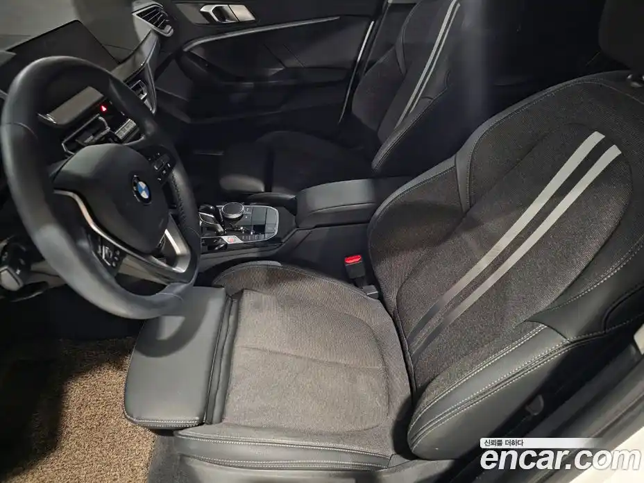 BMW 1-Series 2023 2.0 Автомат в Москве № 211009, фото 12