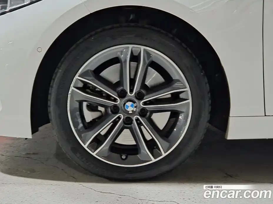 BMW 1-Series 2023 2.0 Автомат в Москве № 211009, фото 5