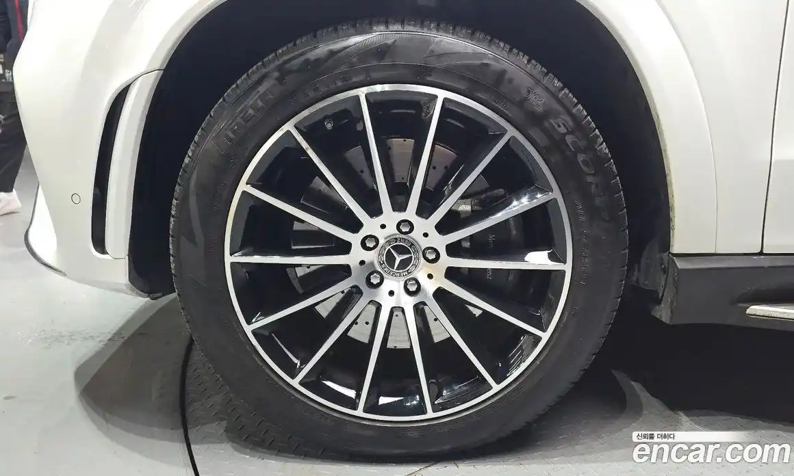 Mercedes-Benz GLE-Class 2023 3.0 Автомат в Москве № 211933, фото 15