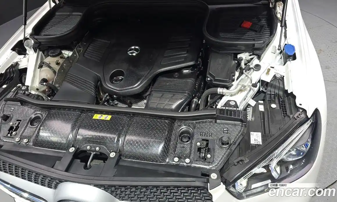 Mercedes-Benz GLE-Class 2023 3.0 Автомат в Москве № 211933, фото 16