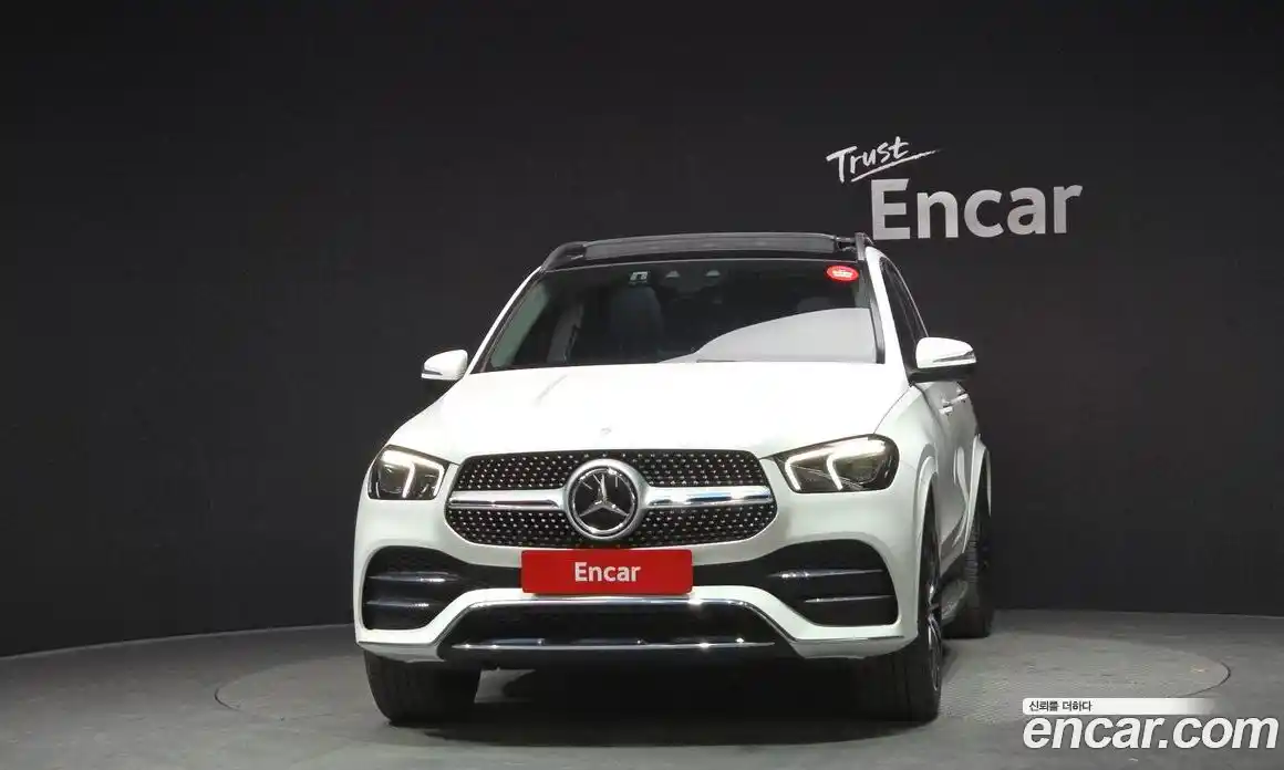 Mercedes-Benz GLE-Class 2023 3.0 Автомат в Москве № 211933, фото 6