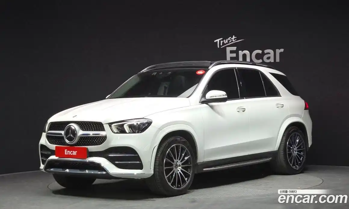 Mercedes-Benz GLE-Class 2023 3.0 Автомат в Москве № 211933, фото 9
