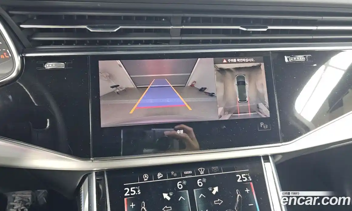 Audi Q7 2021 3.0 Автомат в Москве № 212357, фото 4