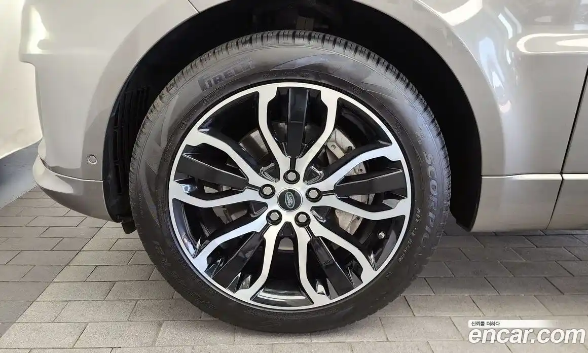 Land Rover Range-Rover Sport 2019 3.0 Автомат в Москве № 213540, фото 14