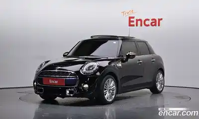 Mini Cooper, 2015