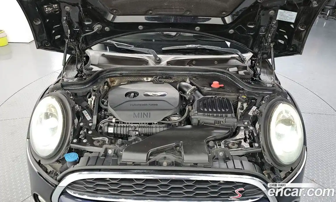 Mini Cooper 2015 2.0 Автомат в Москве № 214398, фото 6