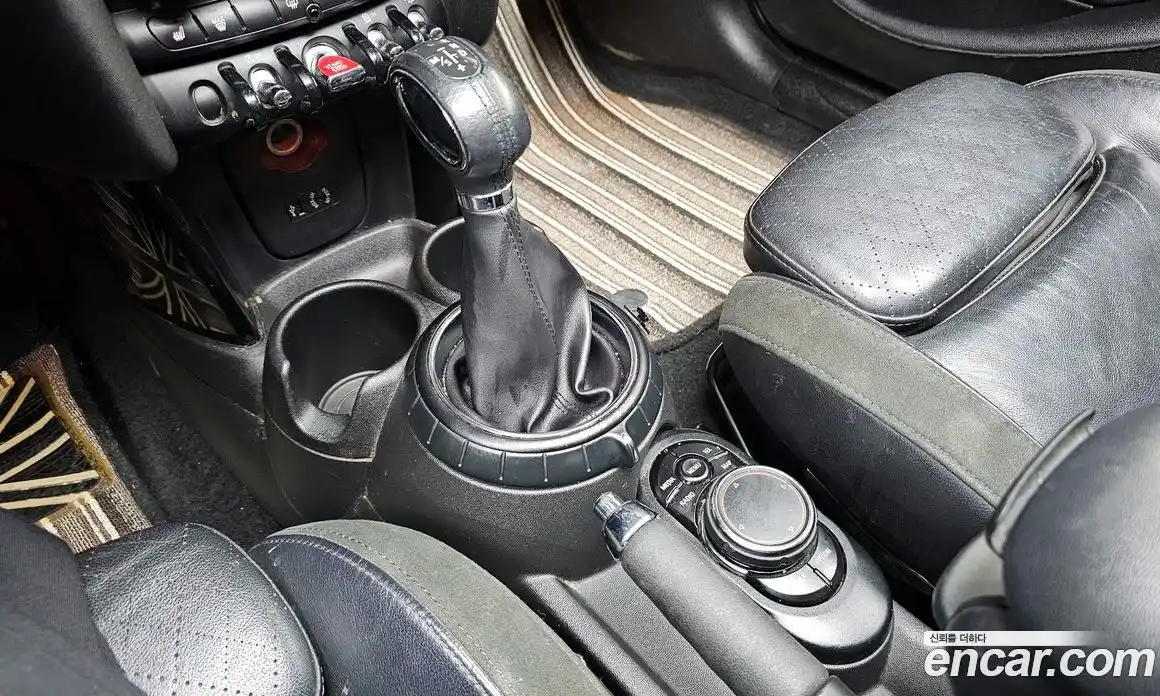 Mini Cooper 2015 2.0 Автомат в Москве № 214398, фото 9