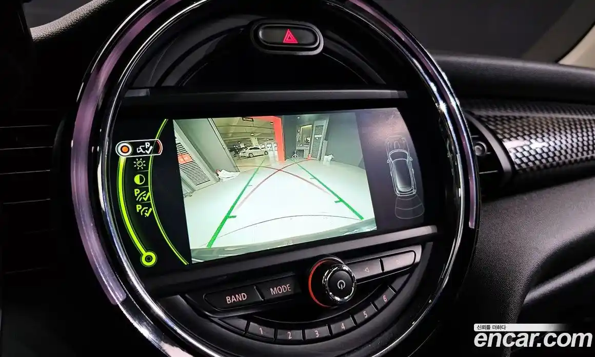 Mini Cooper 2016 2.0 Автомат в Москве № 214400, фото 15