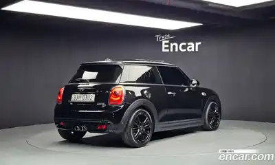Mini Cooper 2016 2.0 Автомат в Москве № 214400, миниатюра 2