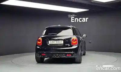Mini Cooper 2016 2.0 Автомат в Москве № 214400, миниатюра 4