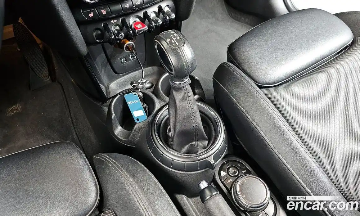 Mini Cooper 2016 2.0 Автомат в Москве № 214400, фото 9