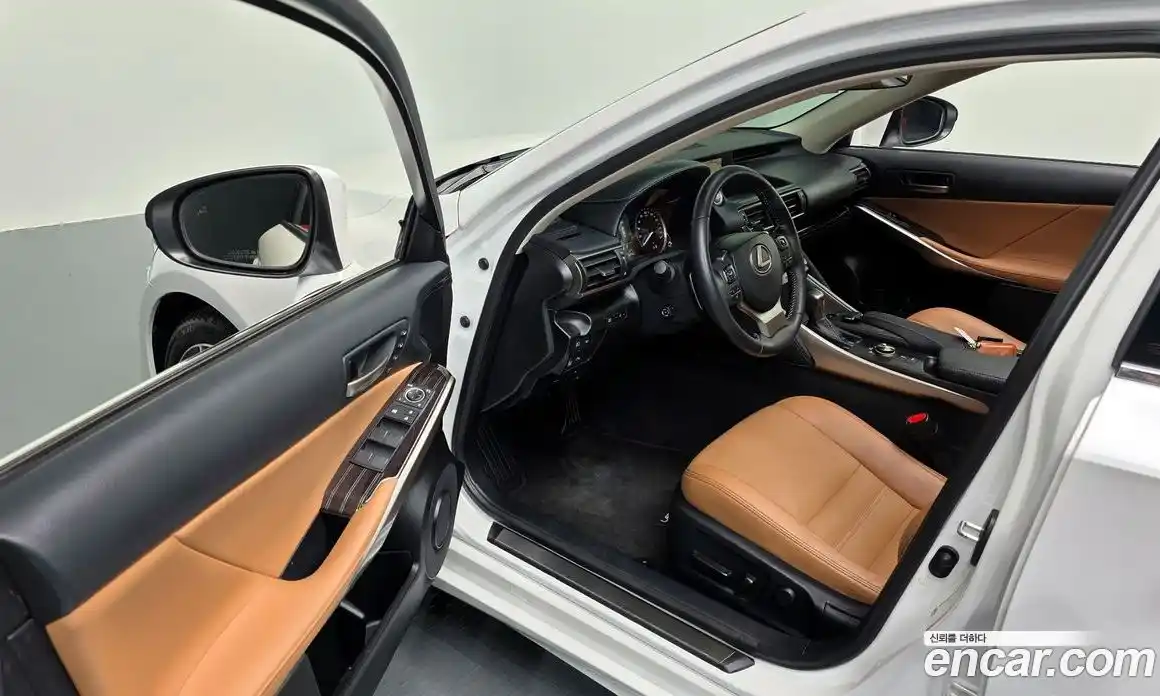 Lexus IS 2019 2.0 Автомат в Москве № 214625, фото 11