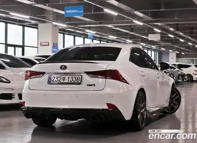 Lexus IS 2017 2.0 Автомат в Москве № 214857, миниатюра 2