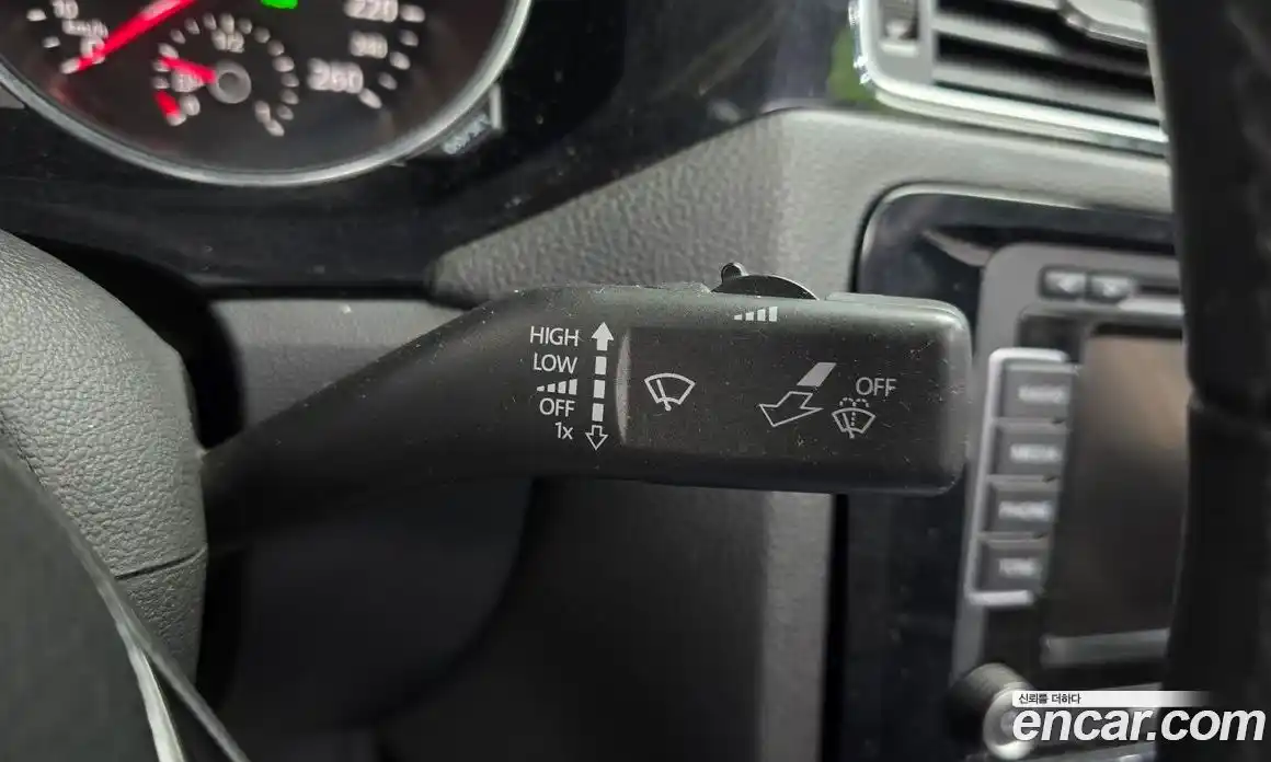 Volkswagen Jetta 2015 2.0 Автомат в Москве № 215363, фото 14