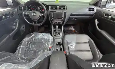 Volkswagen Jetta 2015 2.0 Автомат в Москве № 215363, миниатюра 4