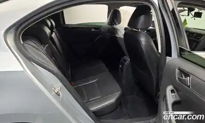 Volkswagen Jetta 2015 2.0 Автомат в Москве № 215363, миниатюра 8