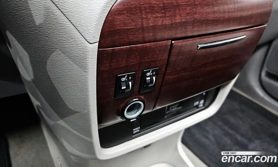 Toyota Sienna 2011 3.5 Автомат в Москве № 215543, фото 8