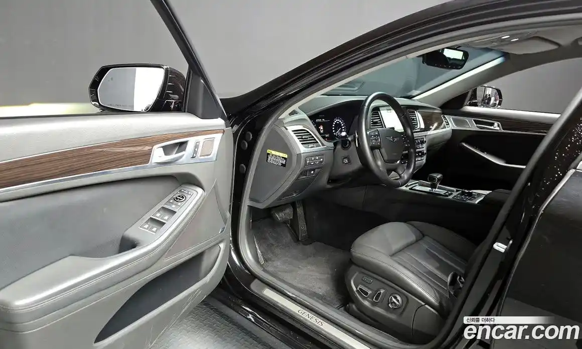 Genesis G80 2018 3.3 Автомат в Москве № 22183, фото 3