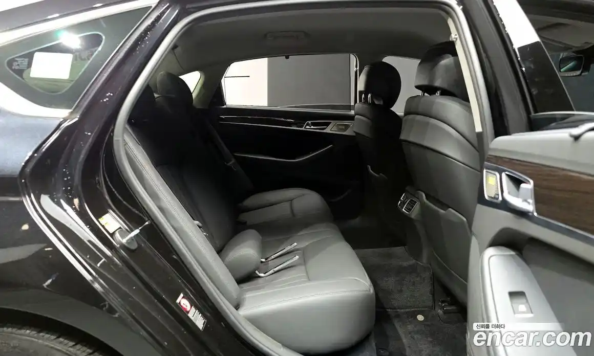 Genesis G80 2018 3.3 Автомат в Москве № 22183, фото 10