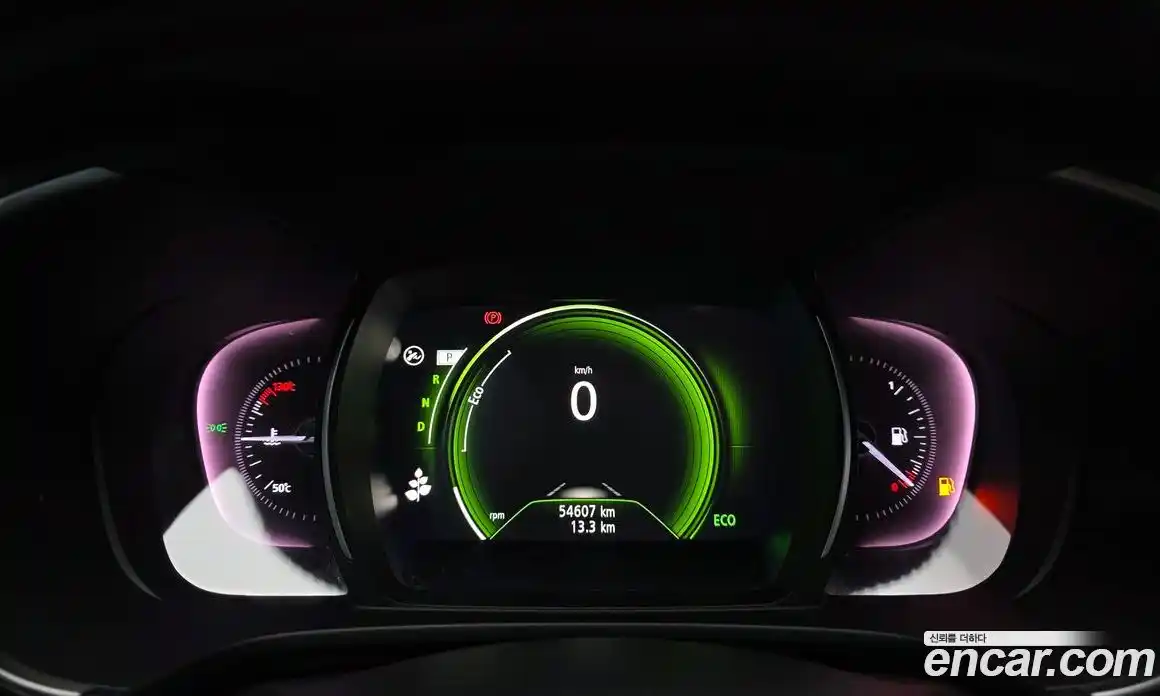 Renault QM6 2024 2.0 Автомат в Москве № 223375, фото 13