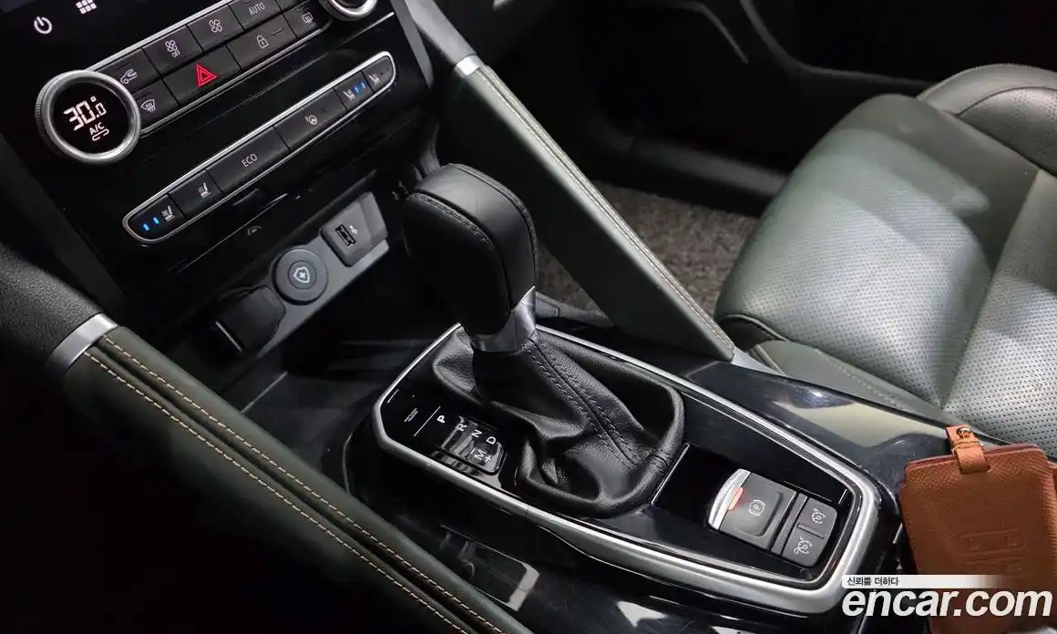 Renault QM6 2024 2.0 Автомат в Москве № 223375, фото 16