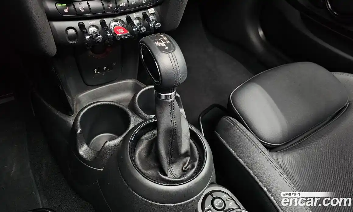 Mini Cooper 2019 1.5 Автомат в Москве № 224025, фото 16