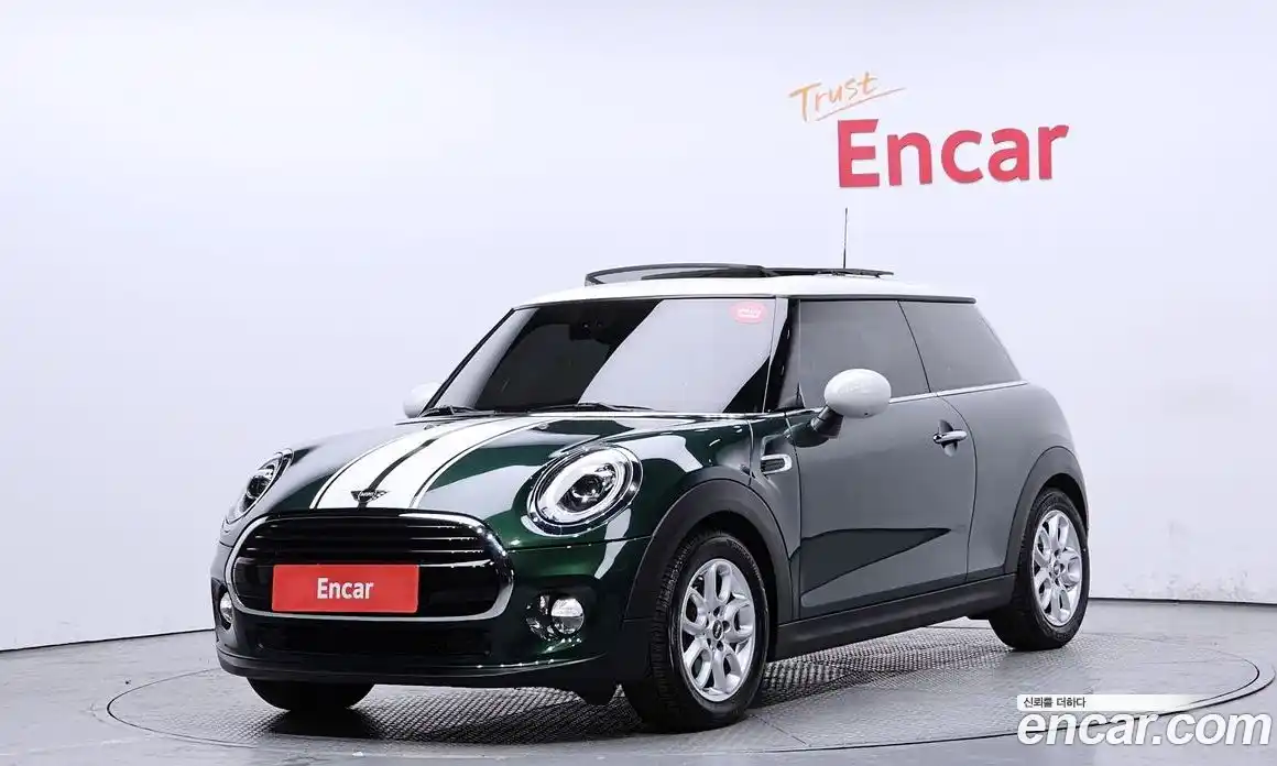 Mini Cooper 2019 1.5 Автомат в Москве № 224025, фото 3