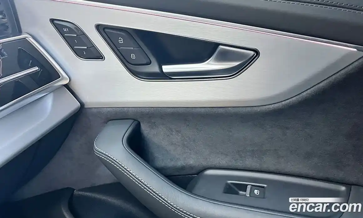 Audi Q8 2025 3.0 Автомат в Москве № 230272, фото 17