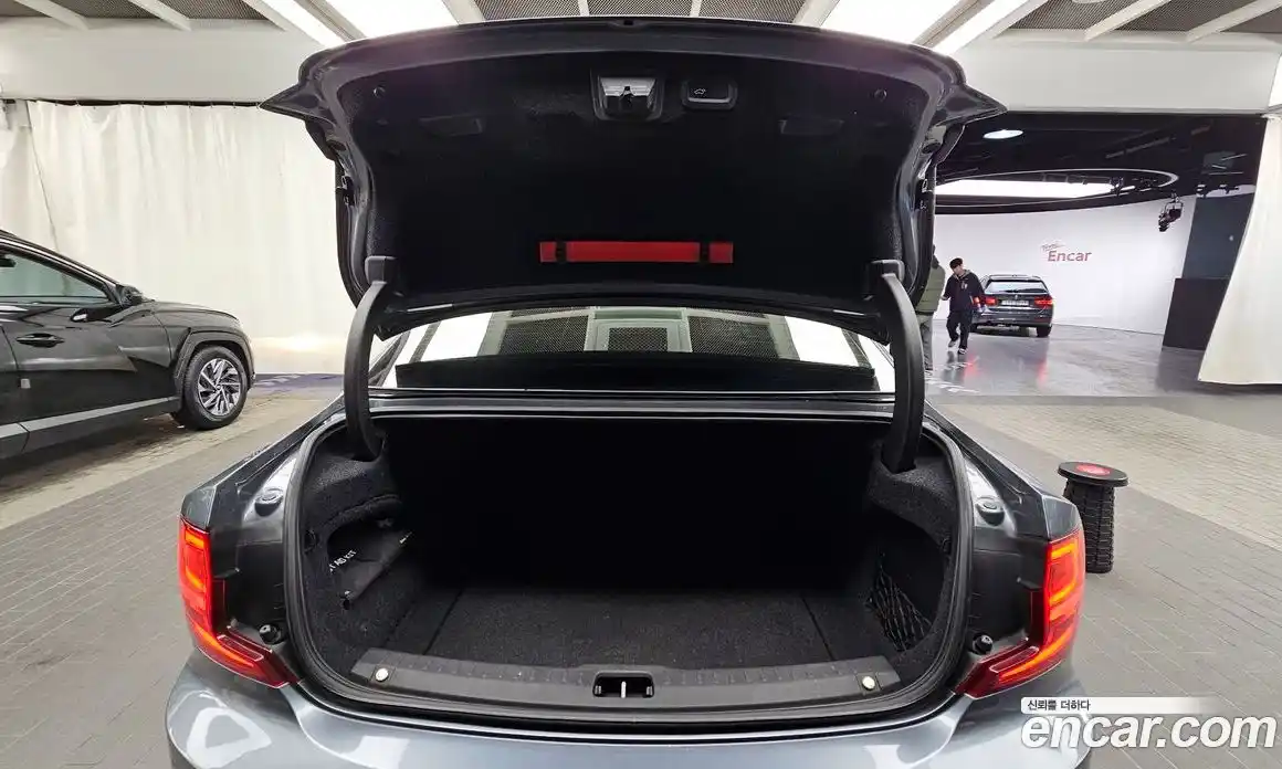 Volvo S90 2017 2.0 Автомат в Москве № 230670, фото 20