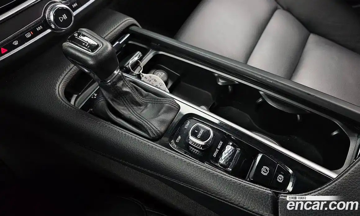 Volvo S90 2017 2.0 Автомат в Москве № 230670, фото 9