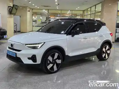 Volvo XC40, 2024