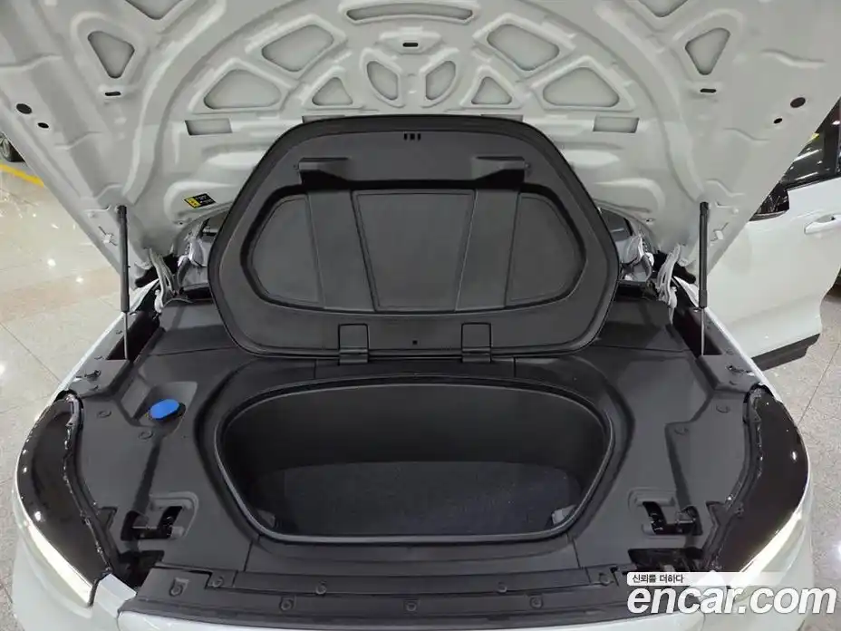 Volvo XC40 2024 0.2 Автомат в Москве № 230837, фото 18