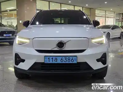 Volvo XC40 2024 0.2 Автомат в Москве № 230837, миниатюра 2
