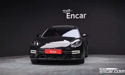 Porsche Panamera 2023 4.0 Автомат в Москве № 230931, миниатюра 3