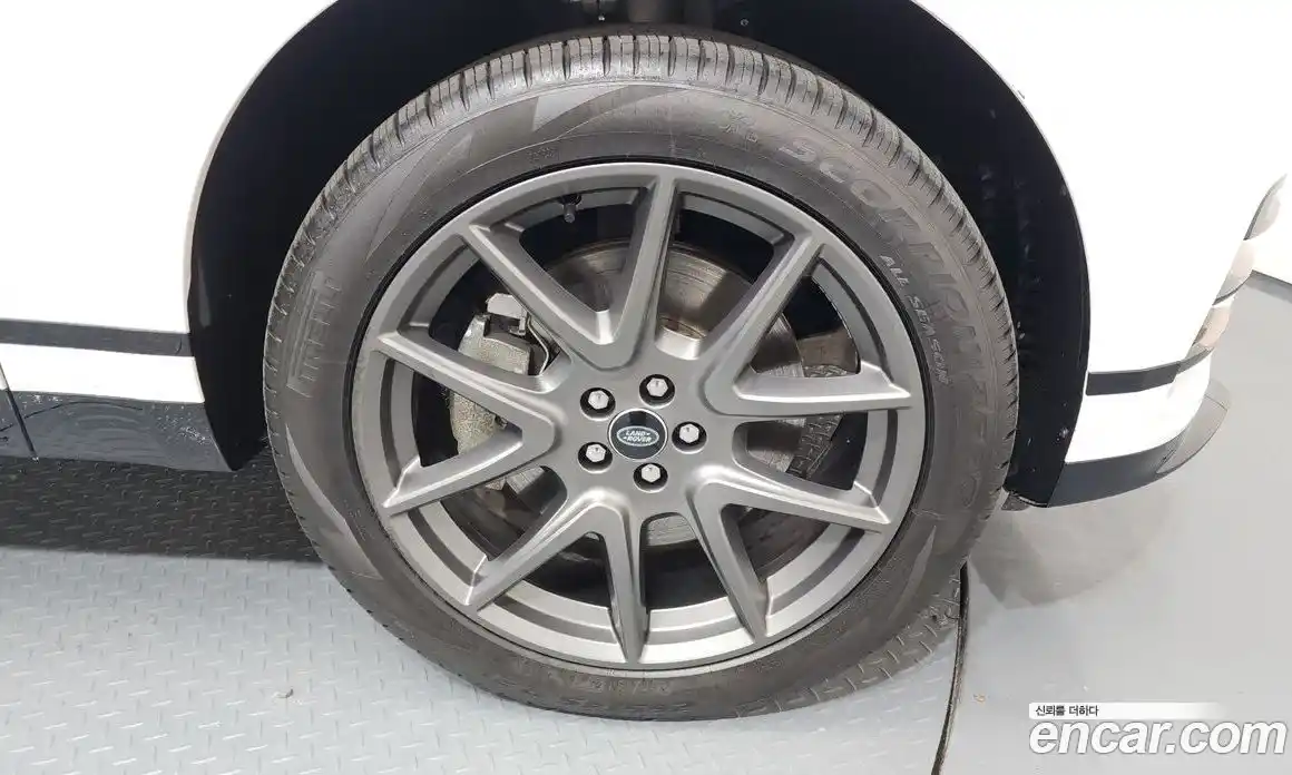 Land Rover Range-Rover Velar 2022 3.0 Автомат в Москве № 231276, фото 10