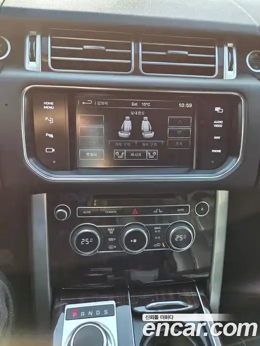 Land Rover Range-Rover 2015 4.4 Автомат в Москве № 231368, фото 6