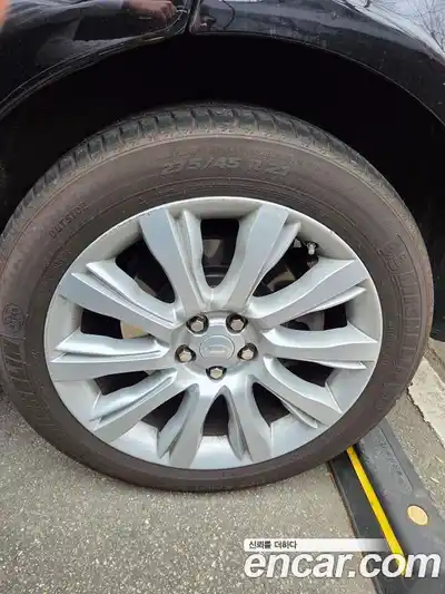 Land Rover Range-Rover 2015 4.4 Автомат в Москве № 231368, миниатюра 10