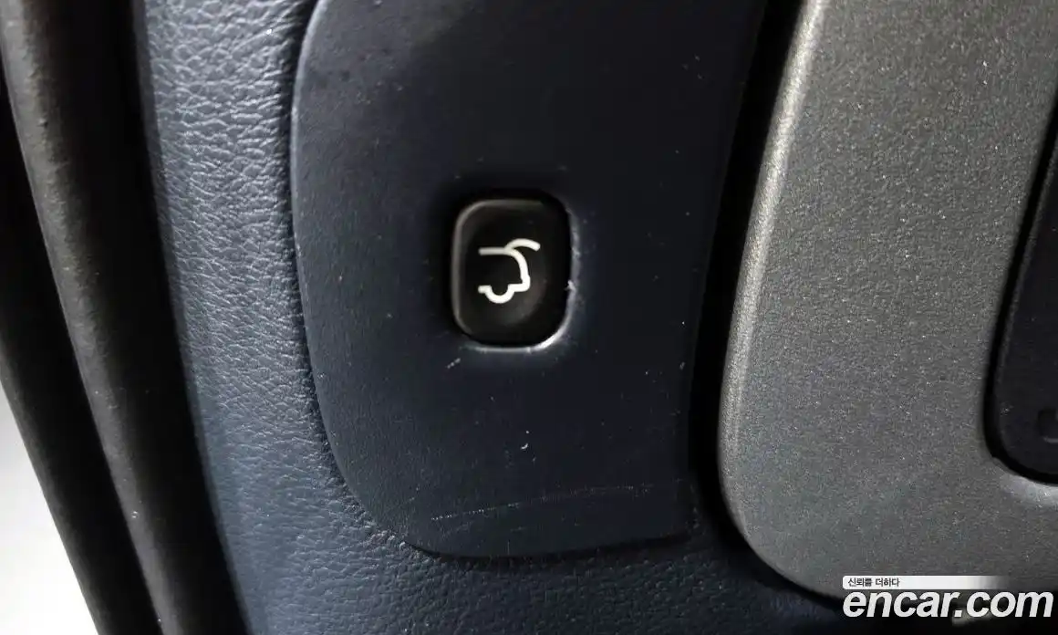 Jeep Cherokee 2016 2.2 Автомат в Москве № 232771, фото 14