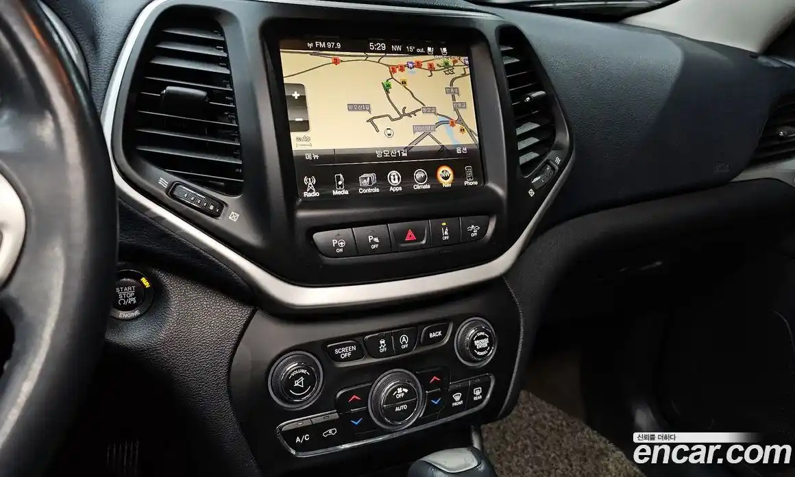 Jeep Cherokee 2016 2.2 Автомат в Москве № 232771, фото 15