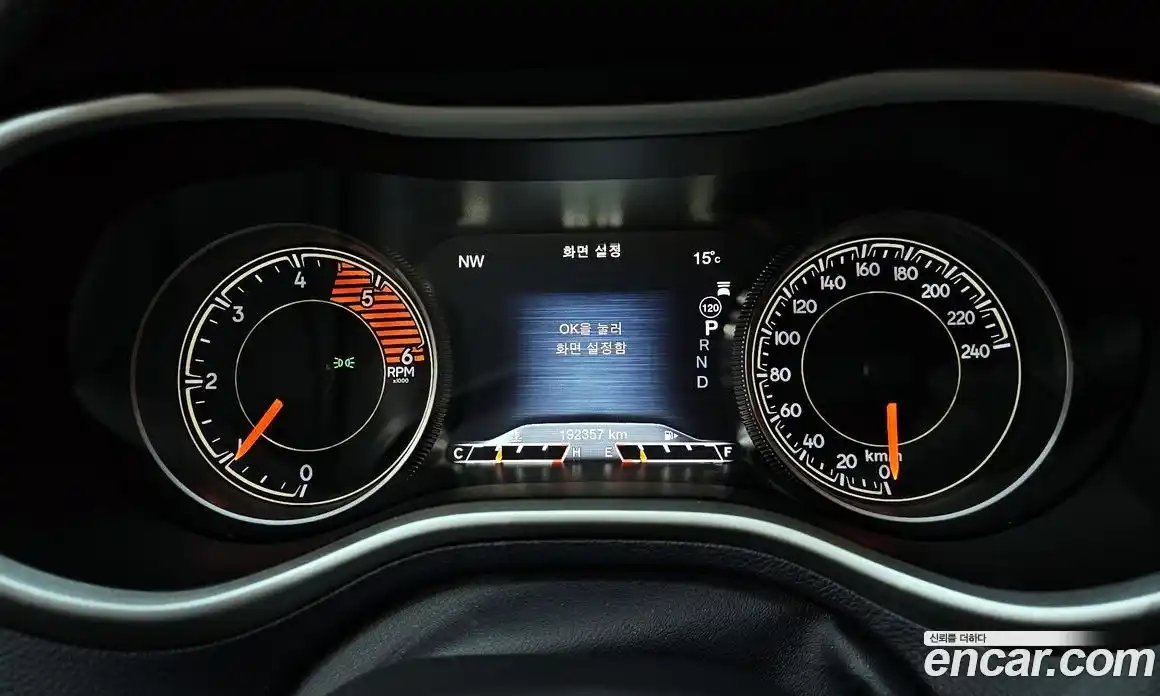 Jeep Cherokee 2016 2.2 Автомат в Москве № 232771, фото 16