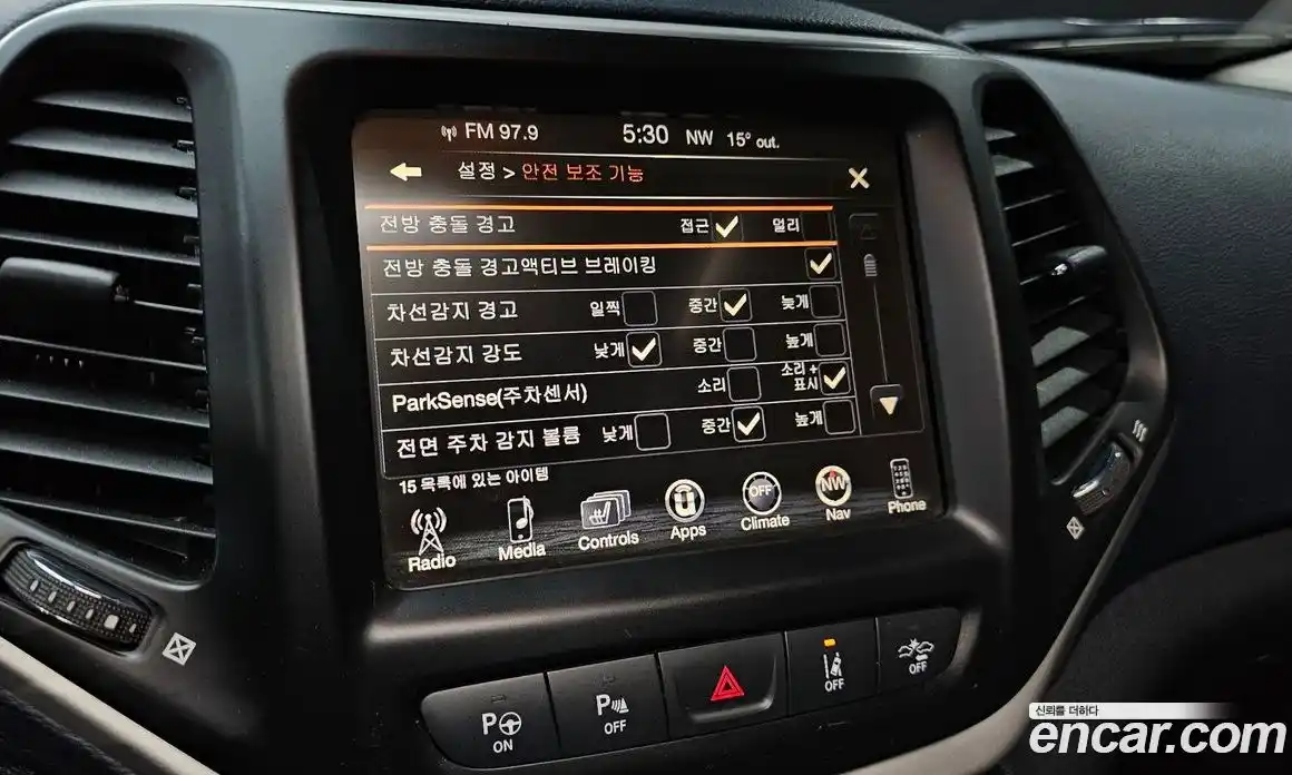 Jeep Cherokee 2016 2.2 Автомат в Москве № 232771, фото 4