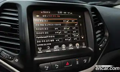 Jeep Cherokee 2016 2.2 Автомат в Москве № 232771, миниатюра 4