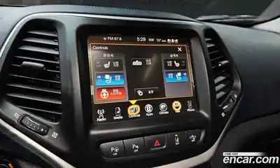 Jeep Cherokee 2016 2.2 Автомат в Москве № 232771, миниатюра 5