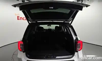 Ford Explorer 2023 2.3 Автомат в Москве № 233247, миниатюра 10