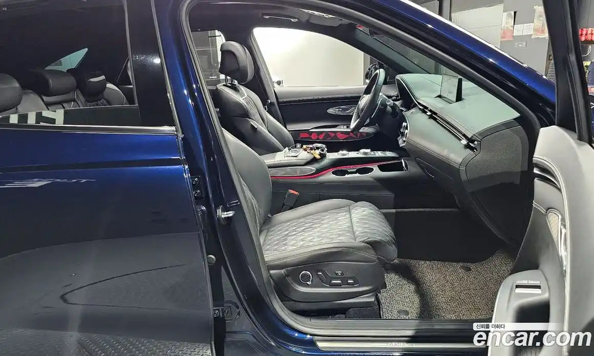 Genesis GV70 2024 2.5 Автомат в Москве № 23989, фото 18