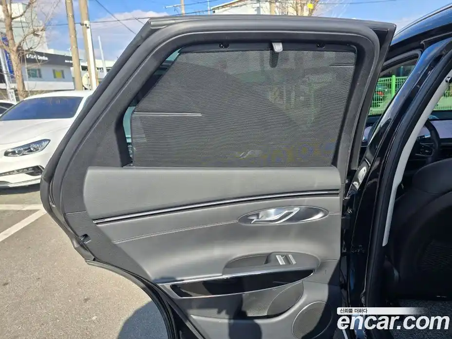 Genesis GV70 2025 2.5 Автомат в Москве № 24157, фото 18