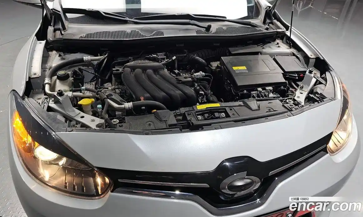 Renault SM3 2017 1.6 Автомат в Москве № 242544, фото 18